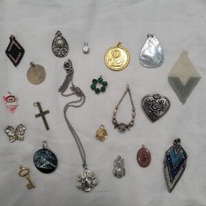 Lot 20 Pendants Owl MOP Key Butterfly Flower Cross Charm Vintage Necklace Bundle
